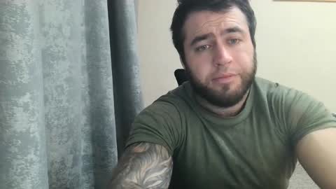 Snapshot of aaron_royal chatting on 10-23-25, 03:44 Davin tayl online show from 10-23-25, 03:44