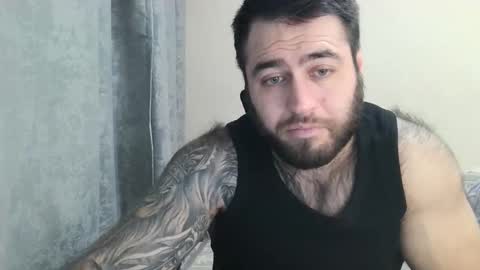 Snapshot of aaron_royal chatting on 11-12-25, 04:29 Davin tayl online show from 11-12-25, 04:29