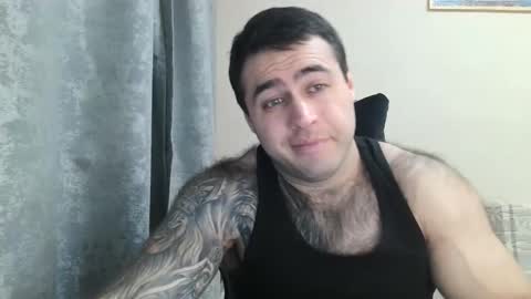 Snapshot of aaron_royal chatting on 11-19-25, 05:57 Davin tayl online show from 11-19-25, 05:57