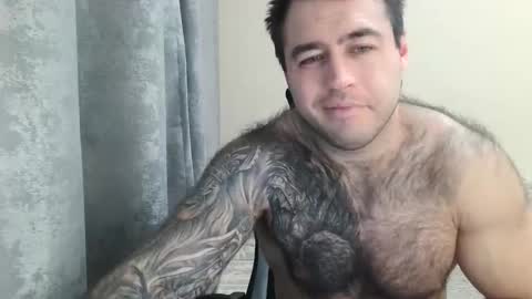 Snapshot of aaron_royal chatting on 11-22-25, 02:43 Davin tayl online show from 11-22-25, 02:43