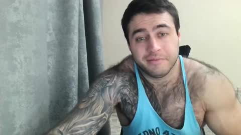 Snapshot of aaron_royal chatting on 11-29-25, 06:00 Davin tayl online show from 11-29-25, 06:00