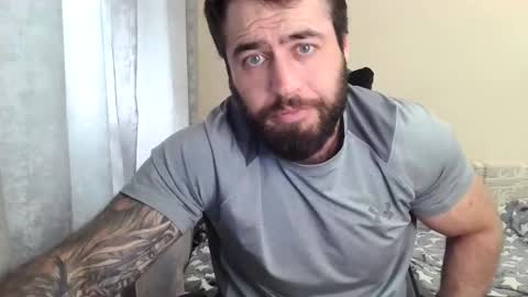 Snapshot of aaron_royal chatting on 06-04-26, 04:29 Davin tayl online show from 06-04-26, 04:29