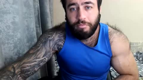 Snapshot of aaron_royal chatting on 06-06-26, 03:33 Davin tayl online show from 06-06-26, 03:33