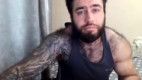 Snapshot of aaron_royal chatting on 06-08-26, 03:07 Davin tayl online show from 06-08-26, 03:07