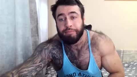 Snapshot of aaron_royal chatting on 06-09-26, 03:40 Davin tayl online show from 06-09-26, 03:40