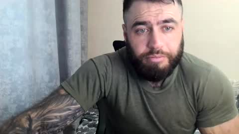 Snapshot of aaron_royal chatting on 06-13-26, 03:37 Davin tayl online show from 06-13-26, 03:37