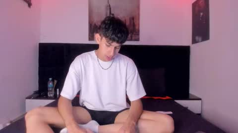 Aron online show from 11-27-25, 07:27