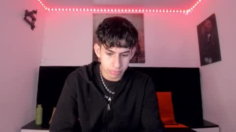 Aron online show from 11-28-25, 02:20