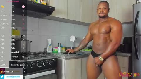Snapshot of aaron_st chatting on 06-12-26, 03:22 Aaron online show from 06-12-26, 03:22