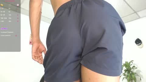 Heyy my name is Aaron online show from 12-18-25, 03:34