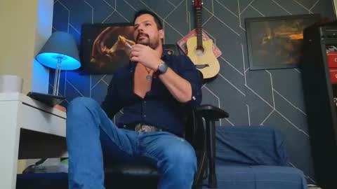 Aaron online show from 09-14-25, 01:38