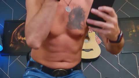 Aaron online show from 09-16-25, 06:25