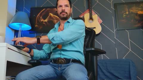 Aaron online show from 09-20-25, 07:09