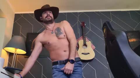 Aaron online show from 11-16-25, 05:35