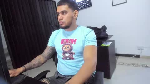 ig aaron hunter123 online show from 04-27-26, 10:19