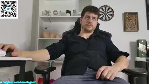 Snapshot of aaronlegend chatting on 03-03-26, 04:18 Aaron online show from 03-03-26, 04:18