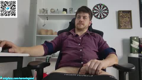 Snapshot of aaronlegend chatting on 03-04-26, 05:13 Aaron online show from 03-04-26, 05:13