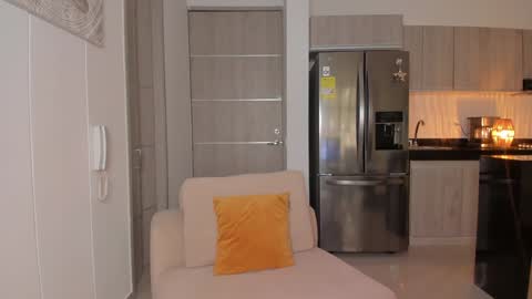 Snapshot of aaronmagnum chatting on 12-10-24, 07:00 Aaron online show from 12-10-24, 07:00