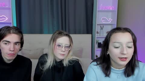 Fiona and Harry online show from 12-28-24, 08:16