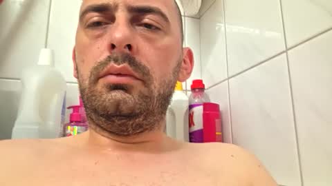 Snapshot of abas1986 chatting on 05-28-26, 08:00 abas1986 online show from 05-28-26, 08:00