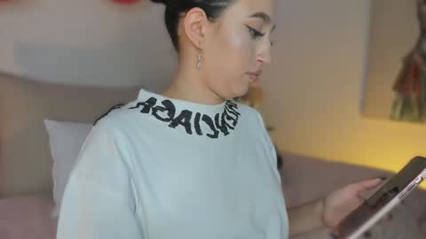 abbie online show from 11-18-25, 03:34