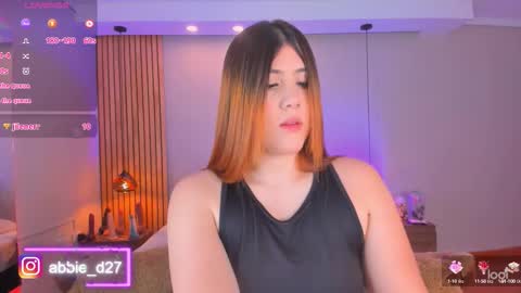 Abbie Edmond  online show from 10-01-25, 04:18