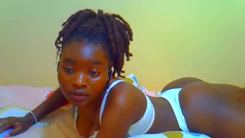 Snapshot of abbiehh chatting on 04-18-26, 02:59 abbiehh online show from 04-18-26, 02:59