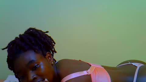 Snapshot of abbiehh chatting on 04-23-26, 01:57 abbiehh online show from 04-23-26, 01:57