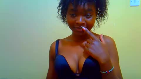 Snapshot of abbiehh chatting on 04-25-26, 11:13 abbiehh online show from 04-25-26, 11:13
