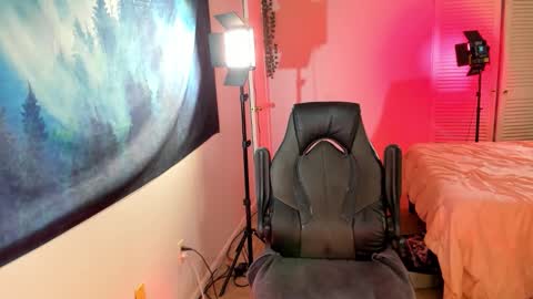 Snapshot of abbiemorganxx chatting on 11-18-25, 02:50 Abbie Morgan online show from 11-18-25, 02:50