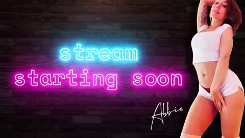 Snapshot of abbienextdoor chatting on 11-09-25, 02:21 Abbie online show from 11-09-25, 02:21