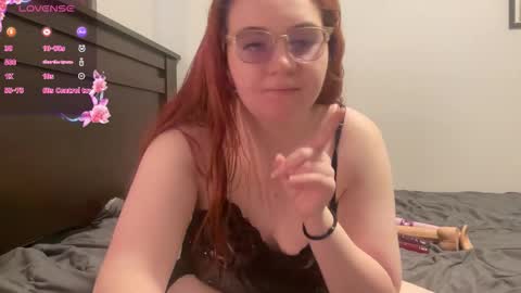 Abbi Willow online show from 12-22-25, 03:42