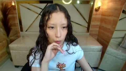 Snapshot of abby__r chatting on 05-04-26, 12:34 Abby online show from 05-04-26, 12:34