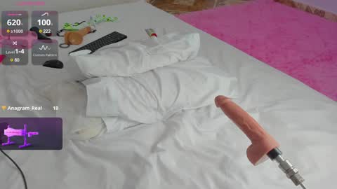 Snapshot of abby_anderson_ chatting on 12-18-24, 04:39   .   .   online show from 12-18-24, 04:39