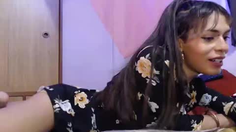 Snapshot of abby_foxxy chatting on 12-31-24, 08:15 Violet online show from 12-31-24, 08:15