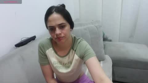 Snapshot of abby_jensen chatting on 04-21-26, 02:04 abby jense online show from 04-21-26, 02:04