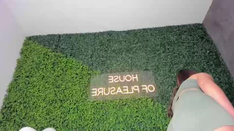 Snapshot of abby_me chatting on 02-14-25, 11:53 A B B Y online show from 02-14-25, 11:53