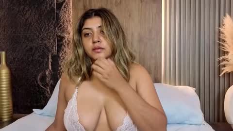 Snapshot of abby_millerr_ chatting on 10-30-25, 11:55 Abbygail online show from 10-30-25, 11:55