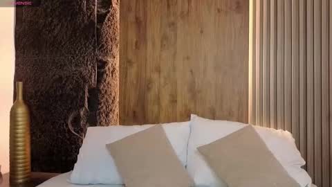 Snapshot of abby_millerr_ chatting on 11-29-25, 12:30 Abbygail online show from 11-29-25, 12:30