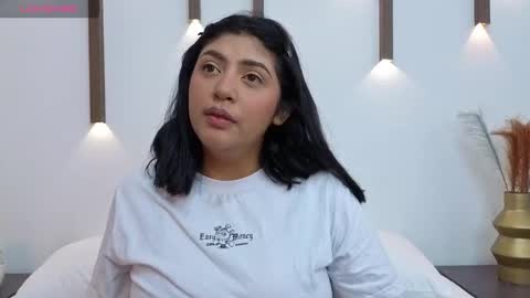 Snapshot of abby_millerr_ chatting on 02-17-26, 12:23 Abbygail online show from 02-17-26, 12:23