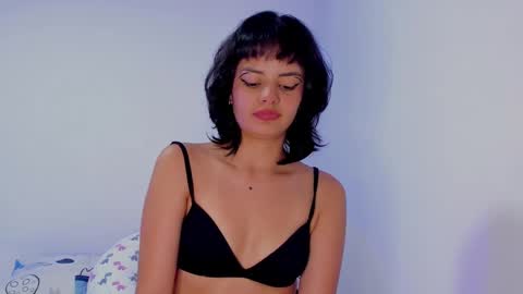 Snapshot of abby_saenz01 chatting on 12-14-24, 02:56 Abby Saenz online show from 12-14-24, 02:56