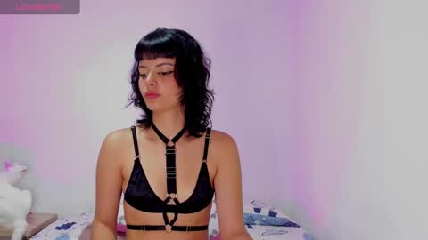 Snapshot of abby_saenz01 chatting on 12-29-24, 05:44 Abby Saenz online show from 12-29-24, 05:44