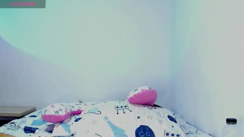 Snapshot of abby_saenz01 chatting on 01-12-25, 11:04 Abby Saenz online show from 01-12-25, 11:04