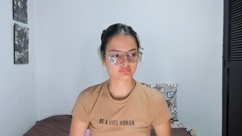 Snapshot of abby_saenz01 chatting on 10-02-25, 11:45 Abby Saenz online show from 10-02-25, 11:45