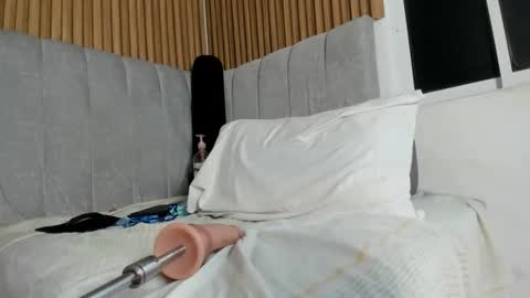 abby_swett1 online show from 02-15-26, 06:37