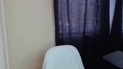 Snapshot of abbyjacksonn_ chatting on 02-06-25, 03:41 ABBY online show from 02-06-25, 03:41