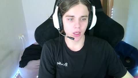 abbysal_blade online show from 10-16-25, 07:31