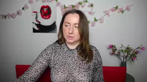 abbytaylorr online show from 11-11-25, 07:30