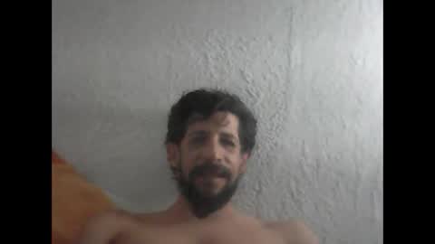 Snapshot of abcdisenio85 chatting on 05-19-26, 02:51 Chuk online show from 05-19-26, 02:51
