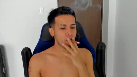 Independence model AbelAsburgo online show from 12-26-24, 07:38